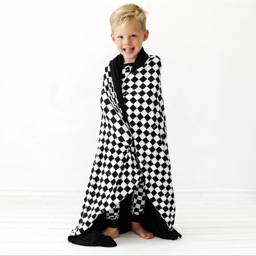 🏁 Little Sleepies Cool Checks Large Bamboo Cloud Blanket Limited Edition NEW - Picture 4 of 6